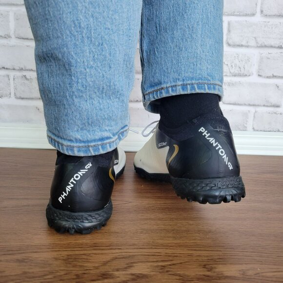 ✨Nike Phantom GX 2 Pro Turf Low Sz 6.5 Men's Soccer Shoes Black White FJ2583-100 - Picture 3 of 11